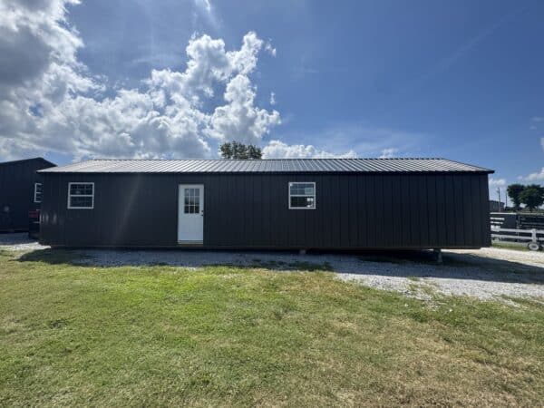 16x52 Ozarks Cabin. (2bed 2bath)