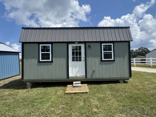 12x20 Premier Lofted Cabin. (Finished)