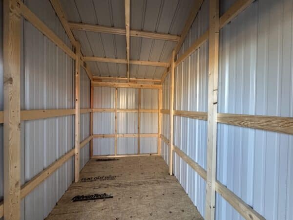 10x24 Animal Shelter With A 6ft Tack Room (built Strong)